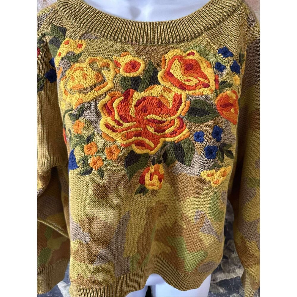 New Free People Camo Rose Pullover size XS - Picture 6 of 9